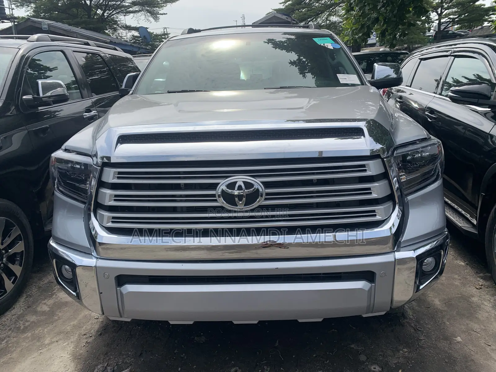 Toyota Sequoia Platinum 4dr SUV (5.7L 8cyl 6A) 2015 Silver