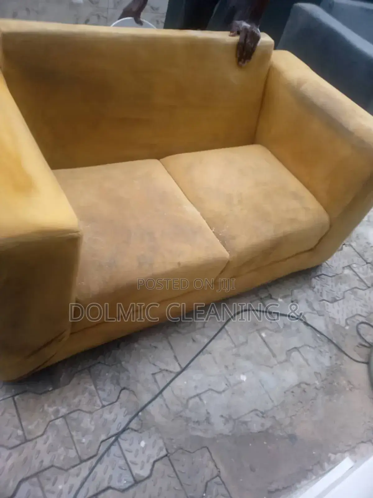 Professional Furniture Settee Cleaning