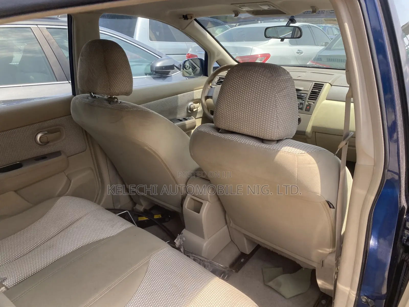 Nissan Versa 1.8 SL Hatchback 2007 Blue