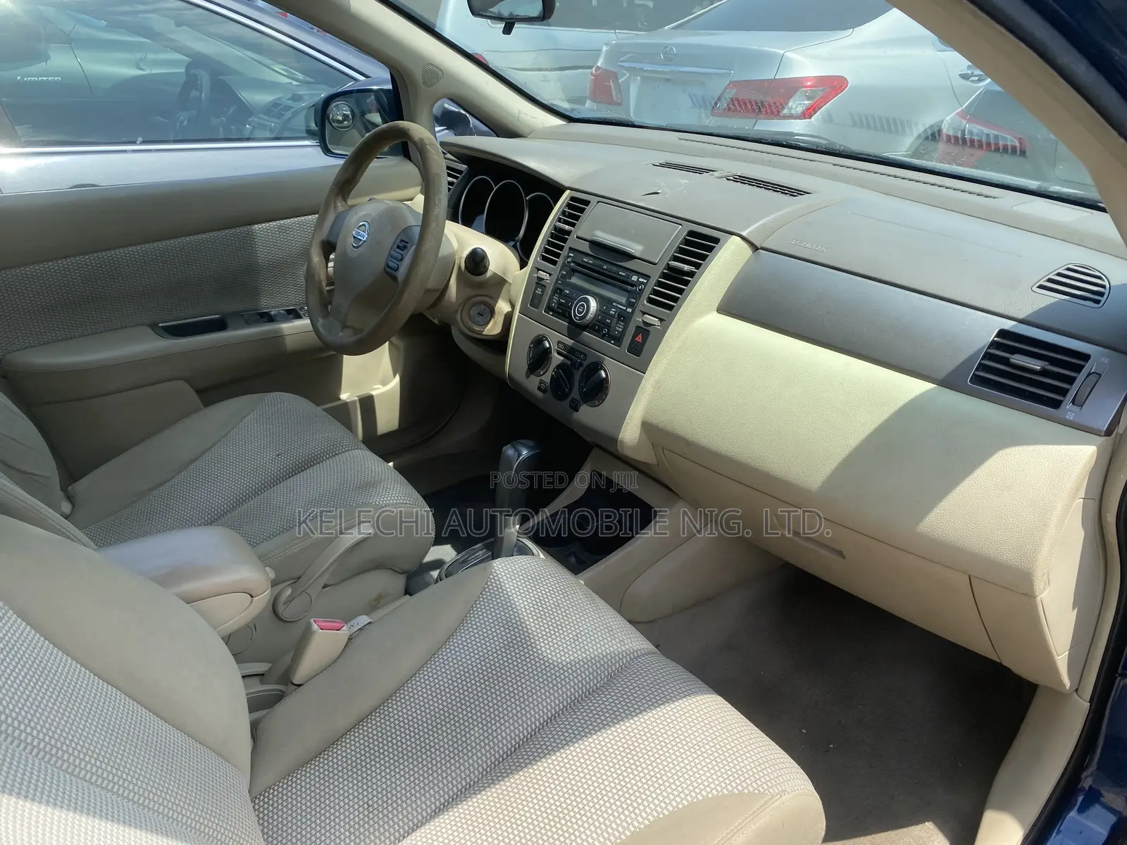 Nissan Versa 1.8 SL Hatchback 2007 Blue
