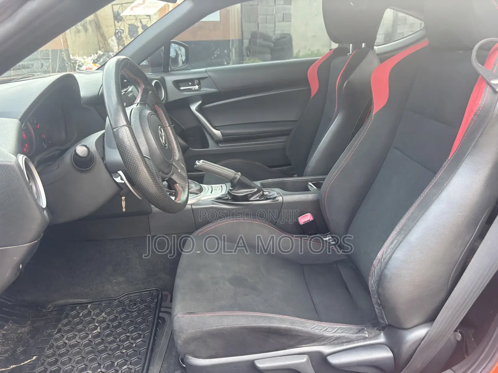 Toyota Corolla 2013 Orange