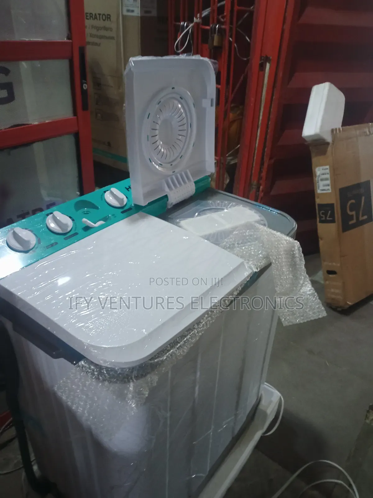 11kg Hisense Twin Top Wash and Spin Washing Machine