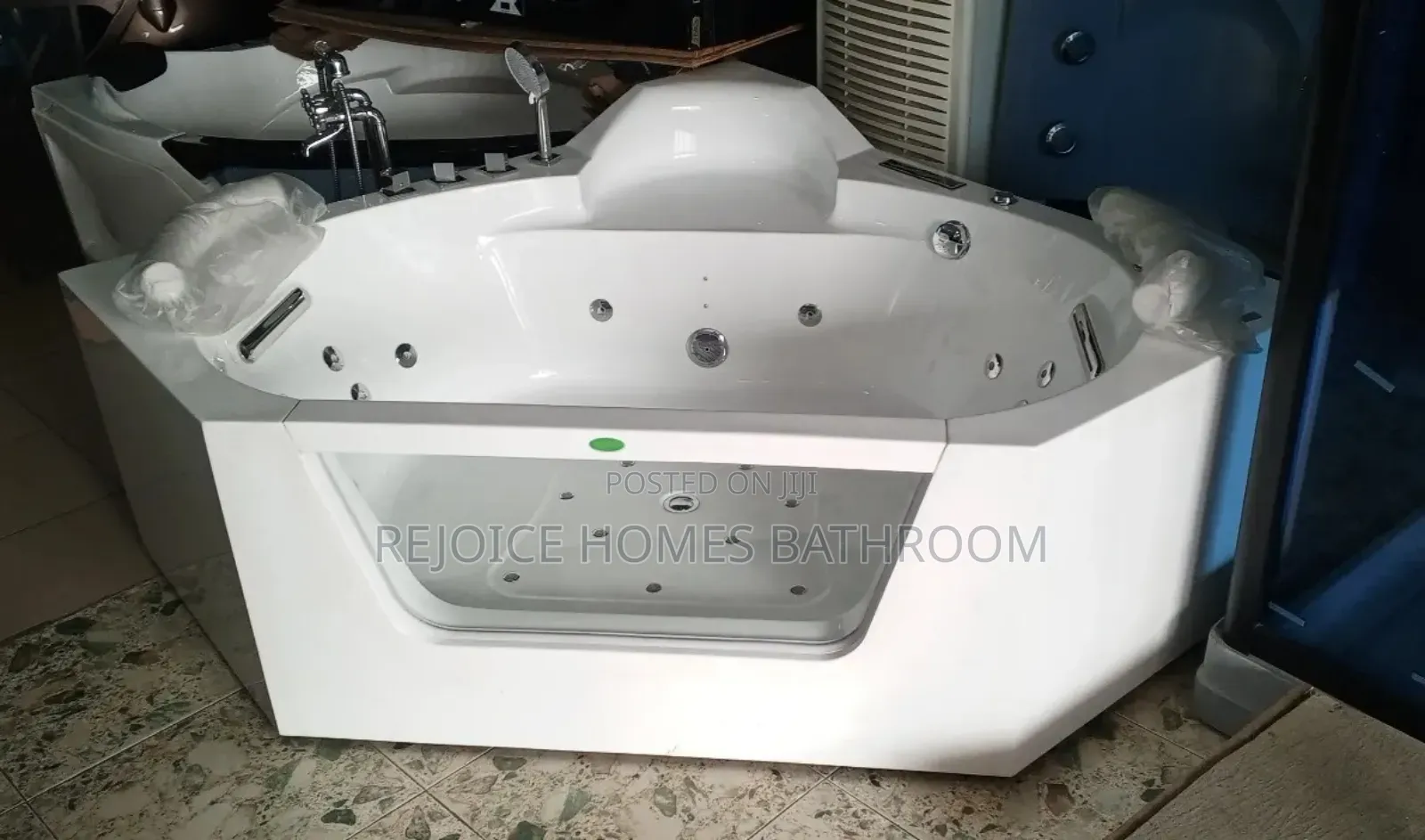 Luxury Corner Acrylic Jacuzzi Bathtub Hydro Massage Jets