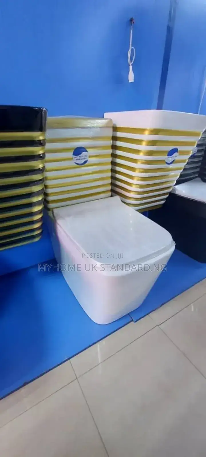 Executive Toilet Seat With Basin