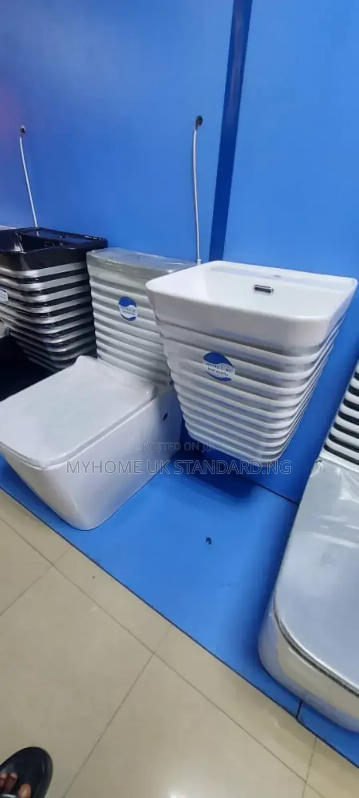 Executive Toilet Seat With Basin
