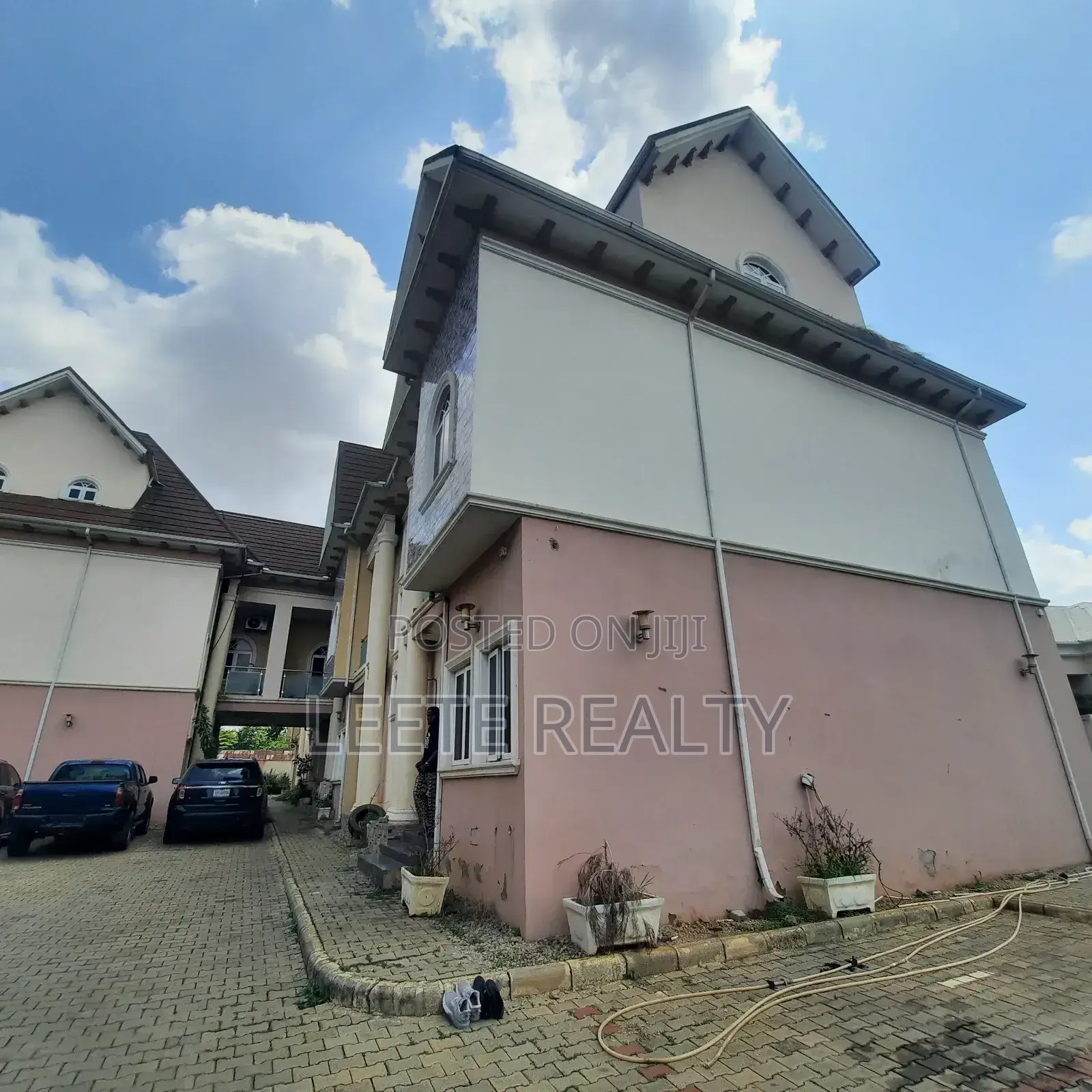 3bdrm Townhouse/Terrace in Jabi for sale