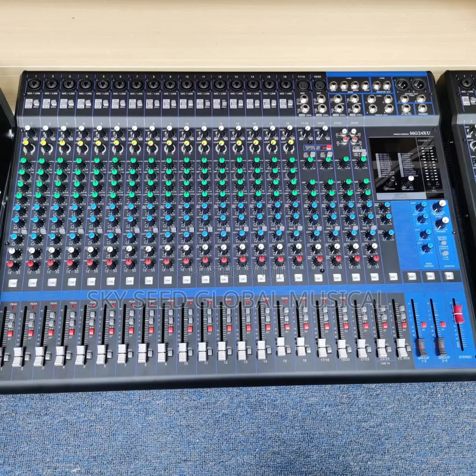 Mg24xu Yamaha Semi Digital Professional Mixer