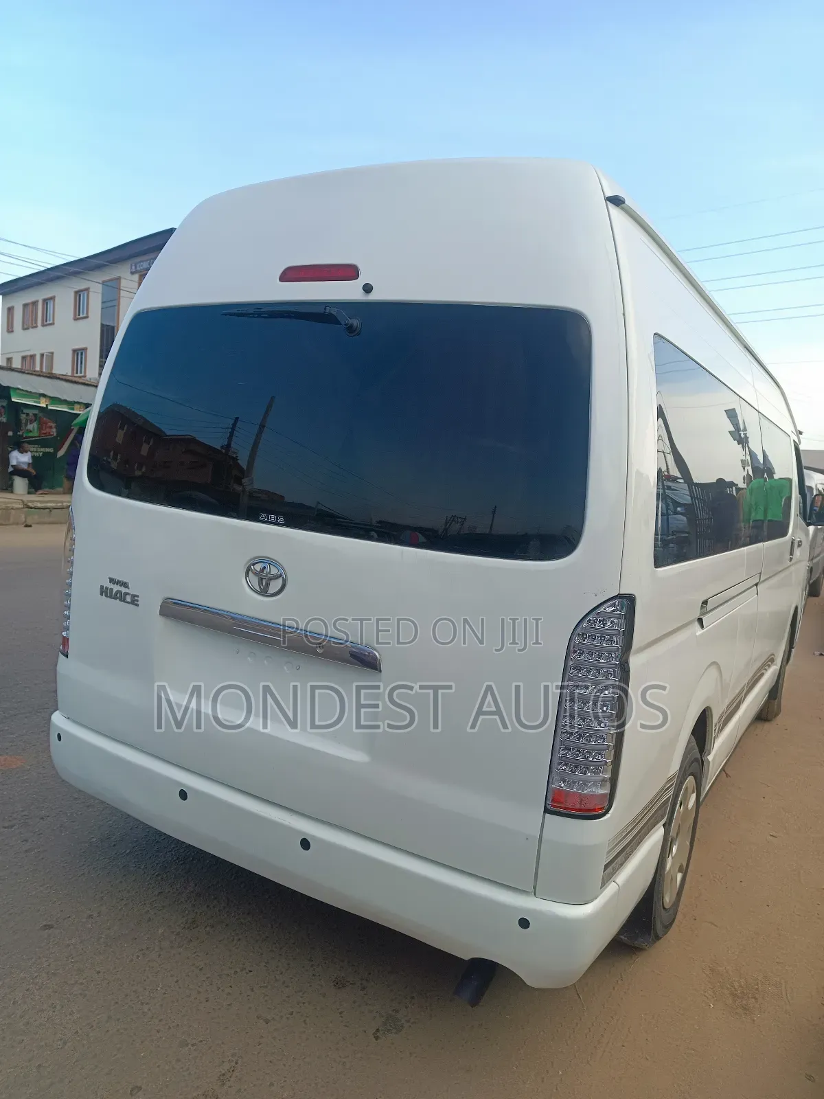 Toyota Grand HiAce 2016 White