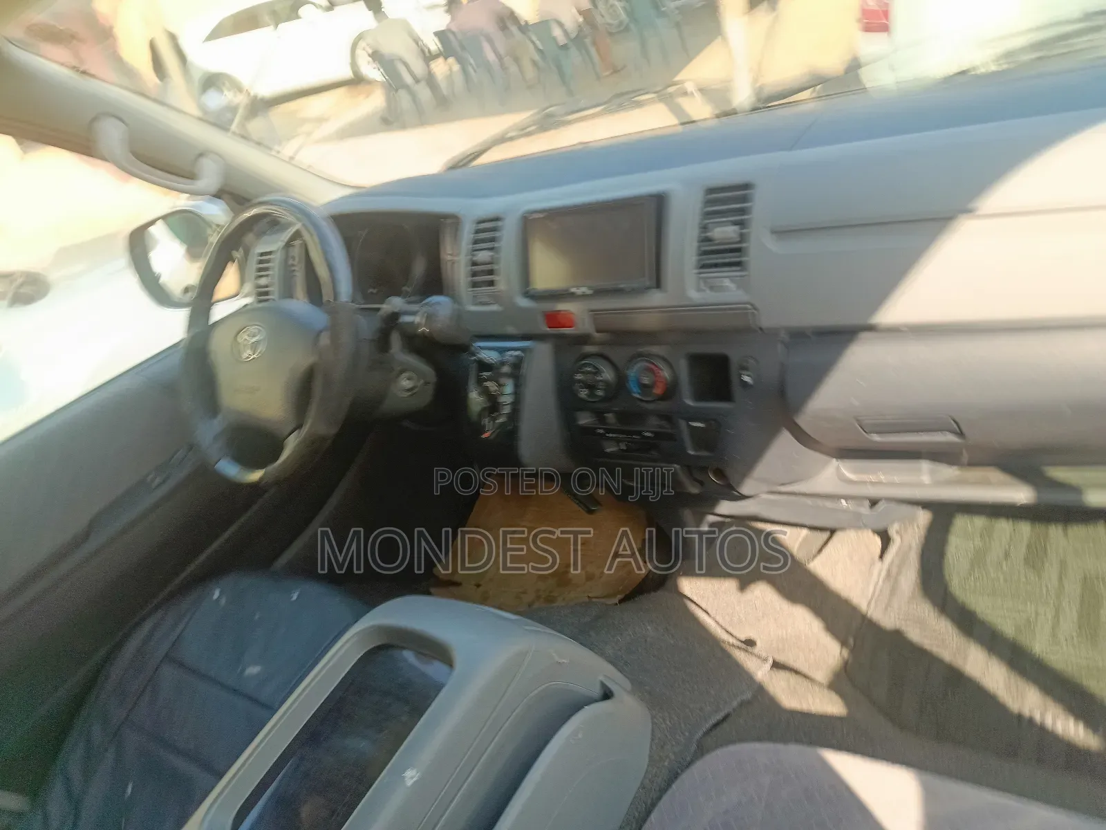 Toyota Grand HiAce 2013 White