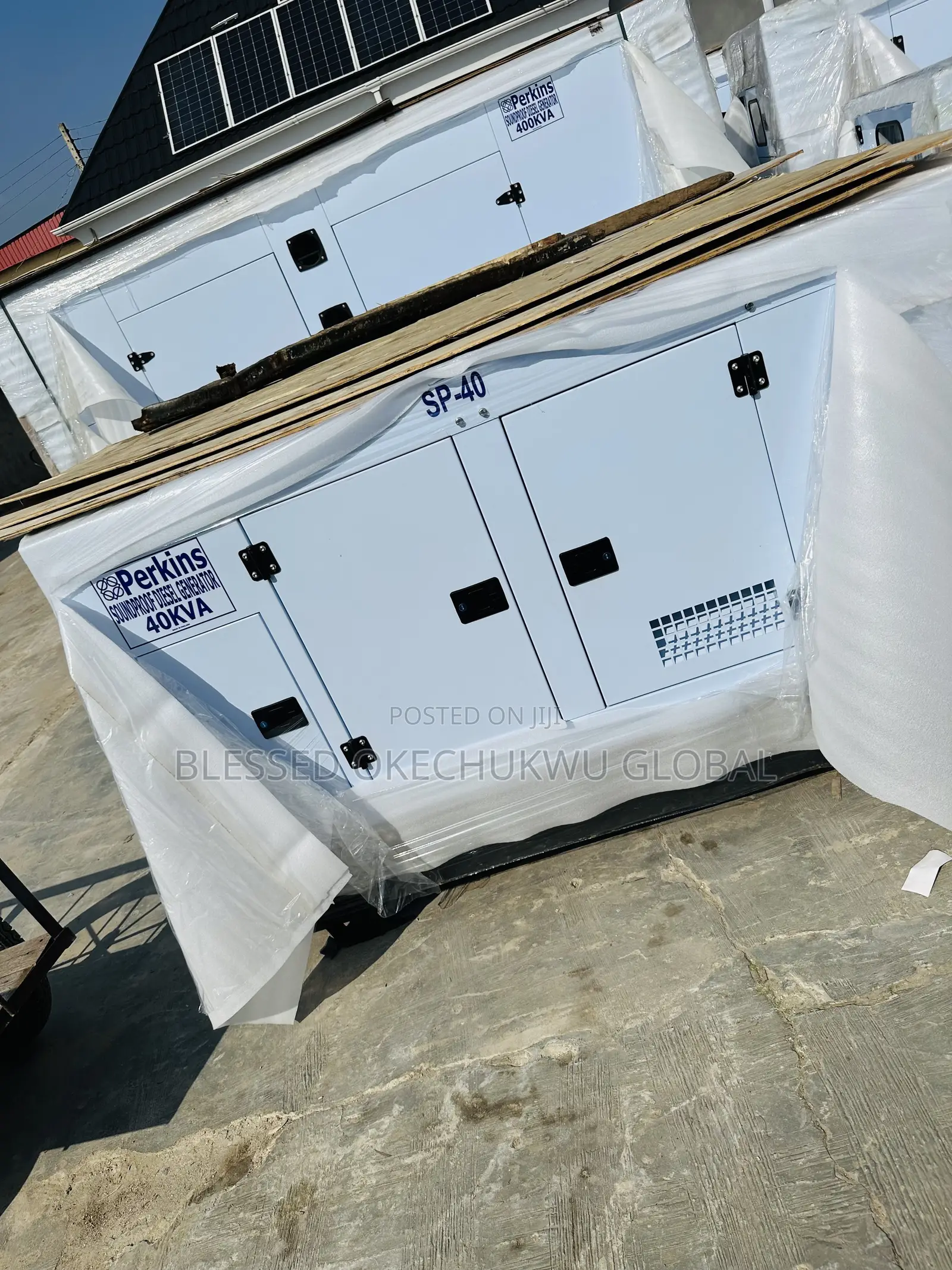 40kva Perkins Soundproof Generator 100%Copper