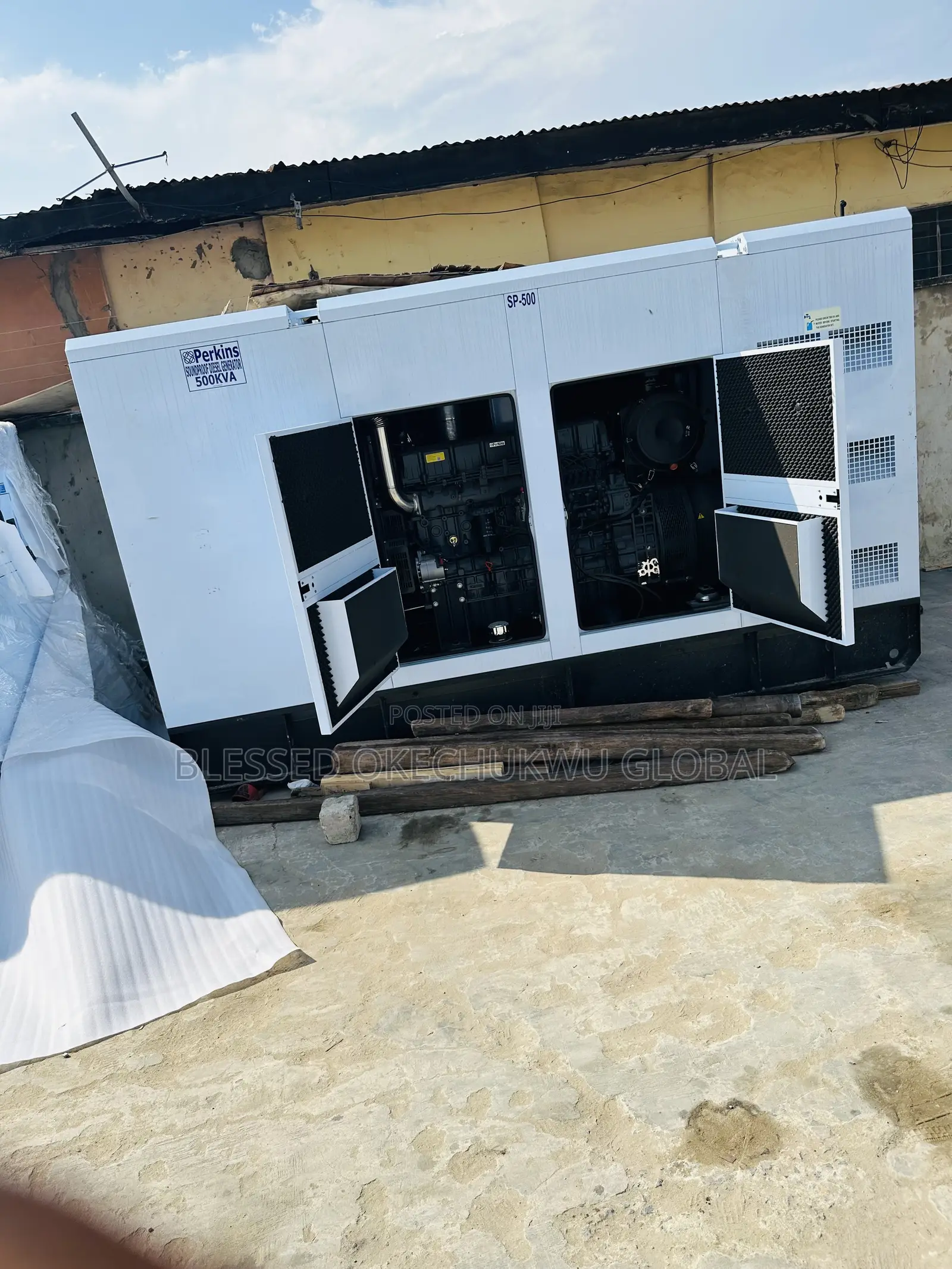 500kva Perkins Soundproof Generator 100%Copper England
