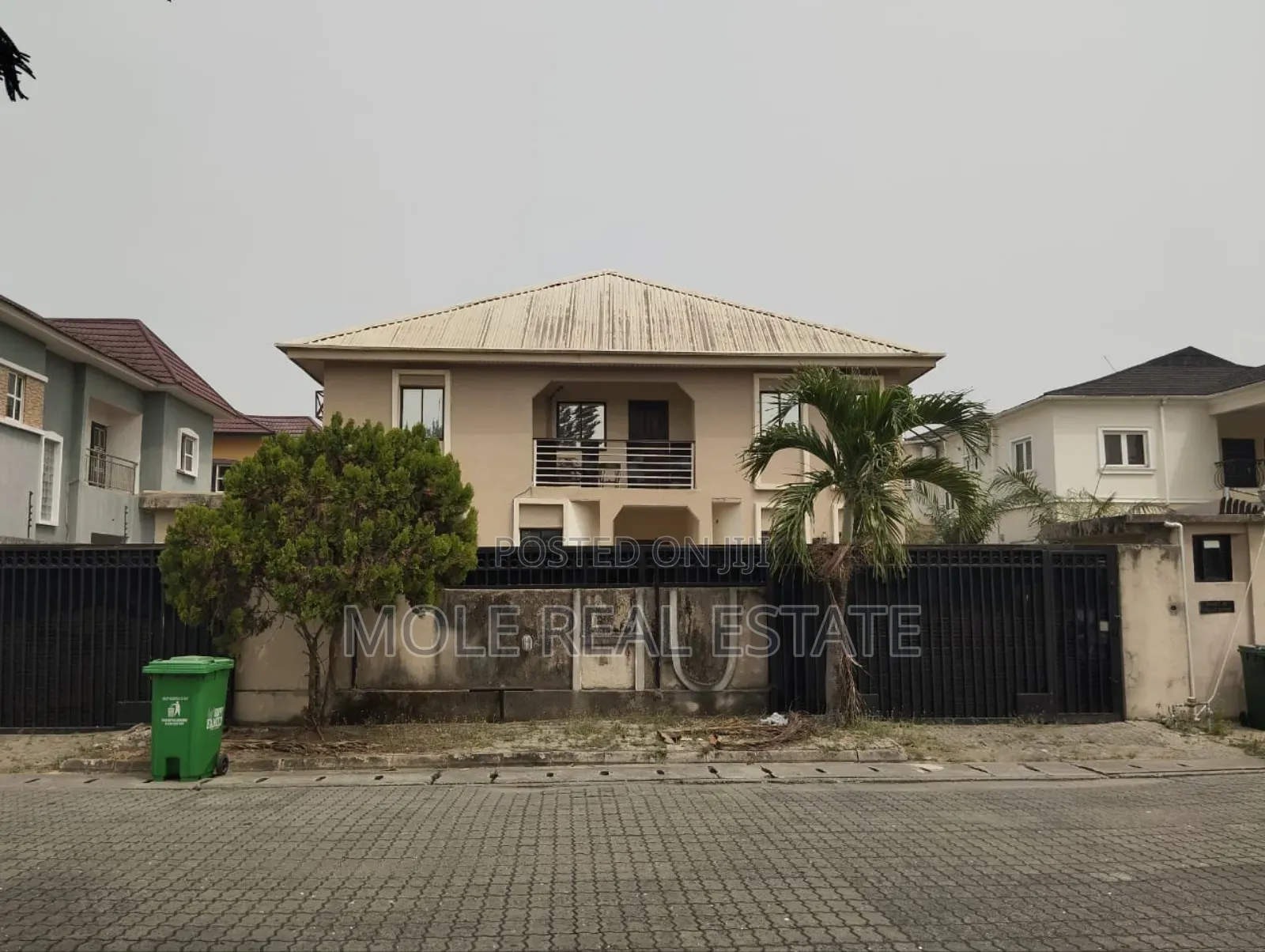 Furnished 5bdrm Mansion in Vgc for sale
