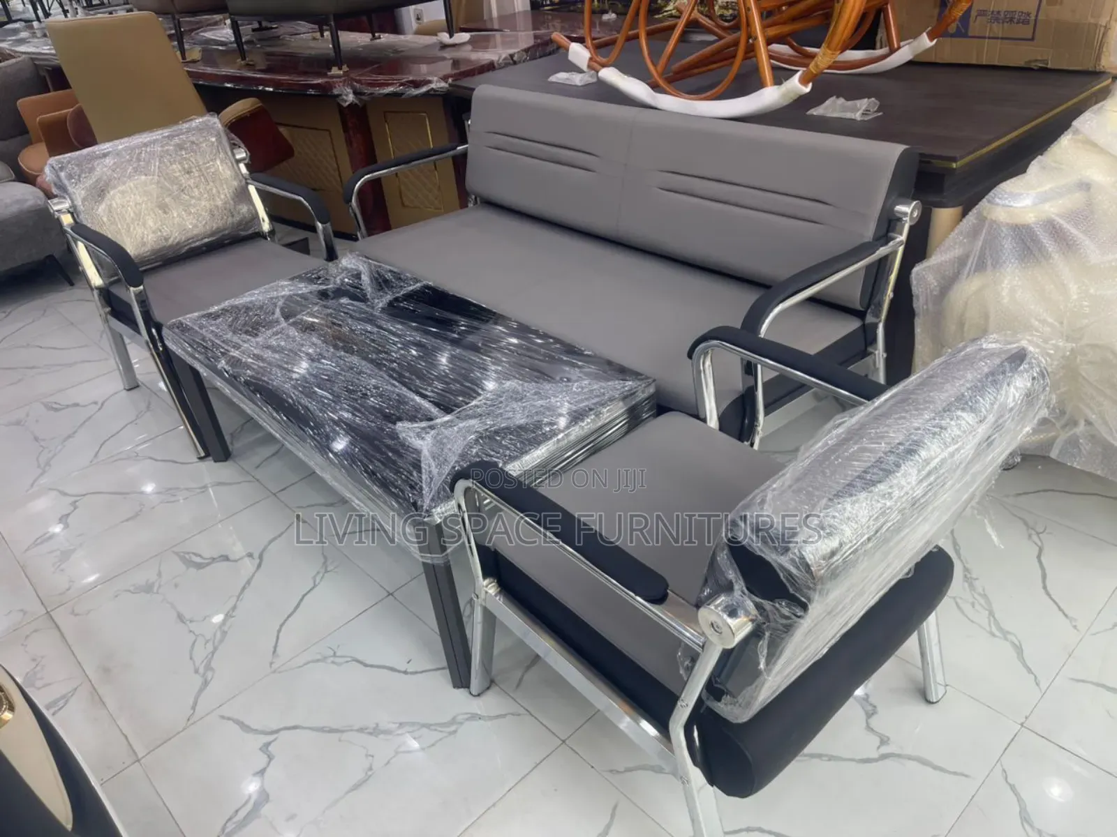 Sitout/Office Sofa Leather Chairs By 5seaters With Center