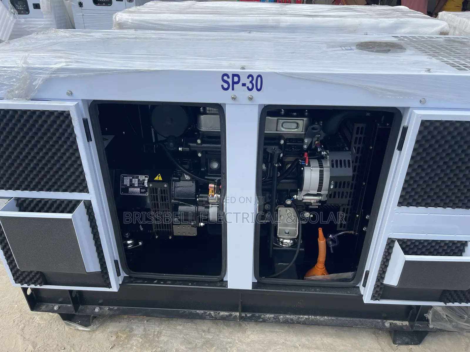 Original England Perkins Soundproof Diesel Generator 30kva