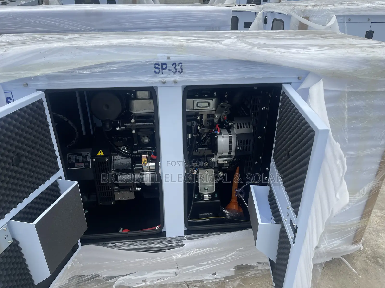 Original England Perkins Soundproof Diesel Generator 33kva