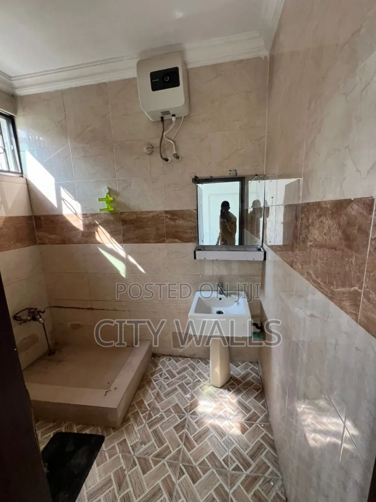 1bdrm Shared Apartment in Bera Estate, Chevron for rent