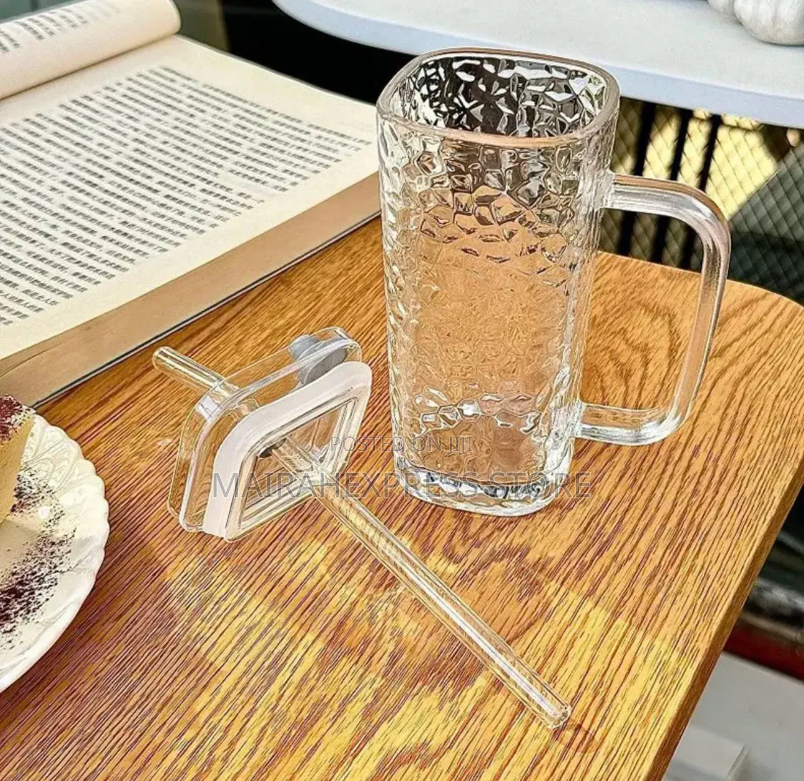 Classic Glass Cup With Cover Straw