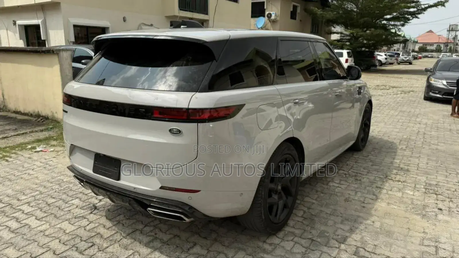 Land Rover Range Rover Sport SE 2024 White