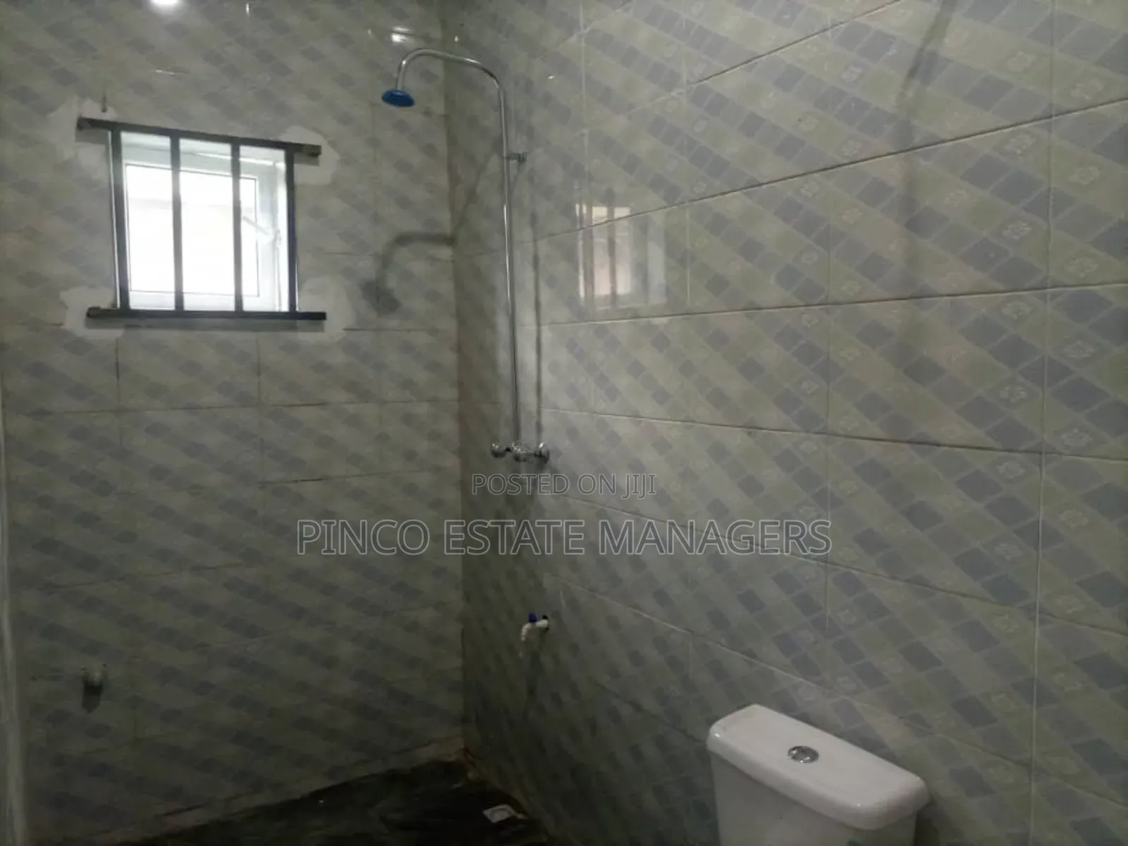 3bdrm Bungalow in Efab City Estate, Life Camp for sale