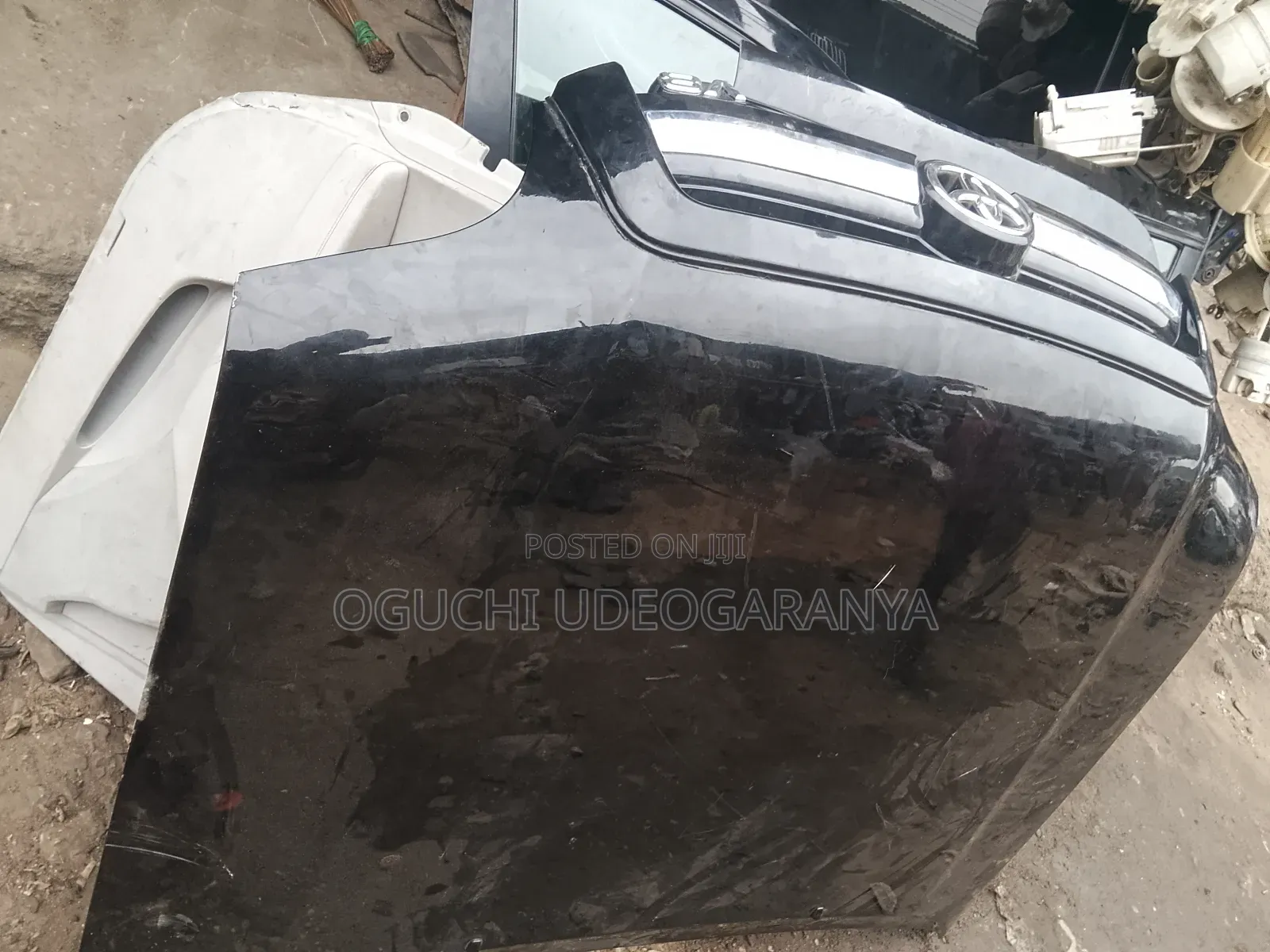 Front and Back Door With Bonnet for Toyota Sequoia 2005