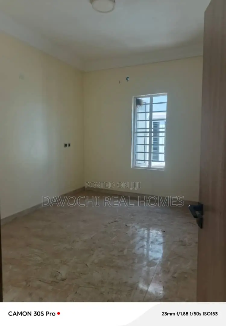 4bdrm Duplex in Orchid Road, Lekki Phase 2 for rent
