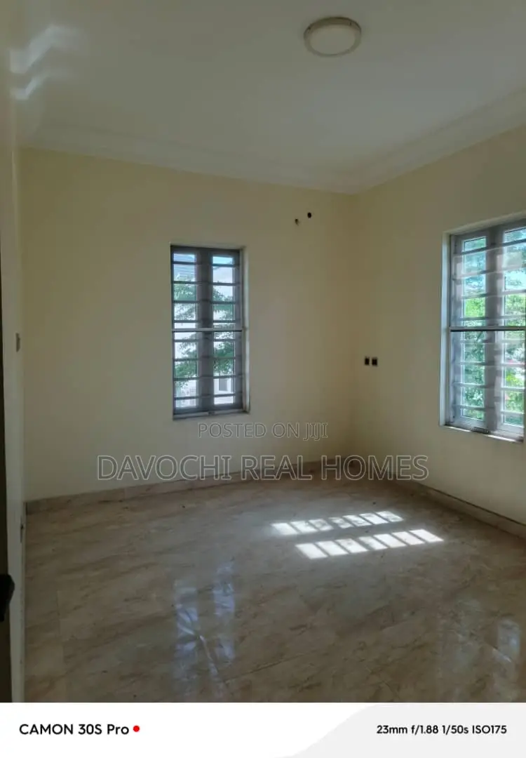 4bdrm Duplex in Orchid Road, Lekki Phase 2 for rent