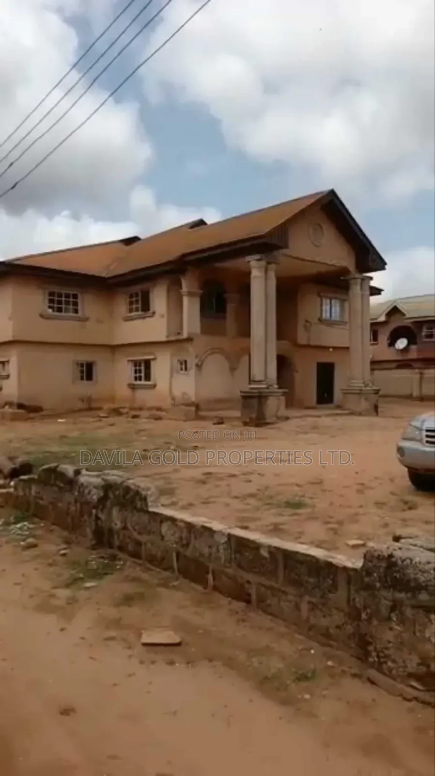 11bdrm Duplex in Benin City for sale