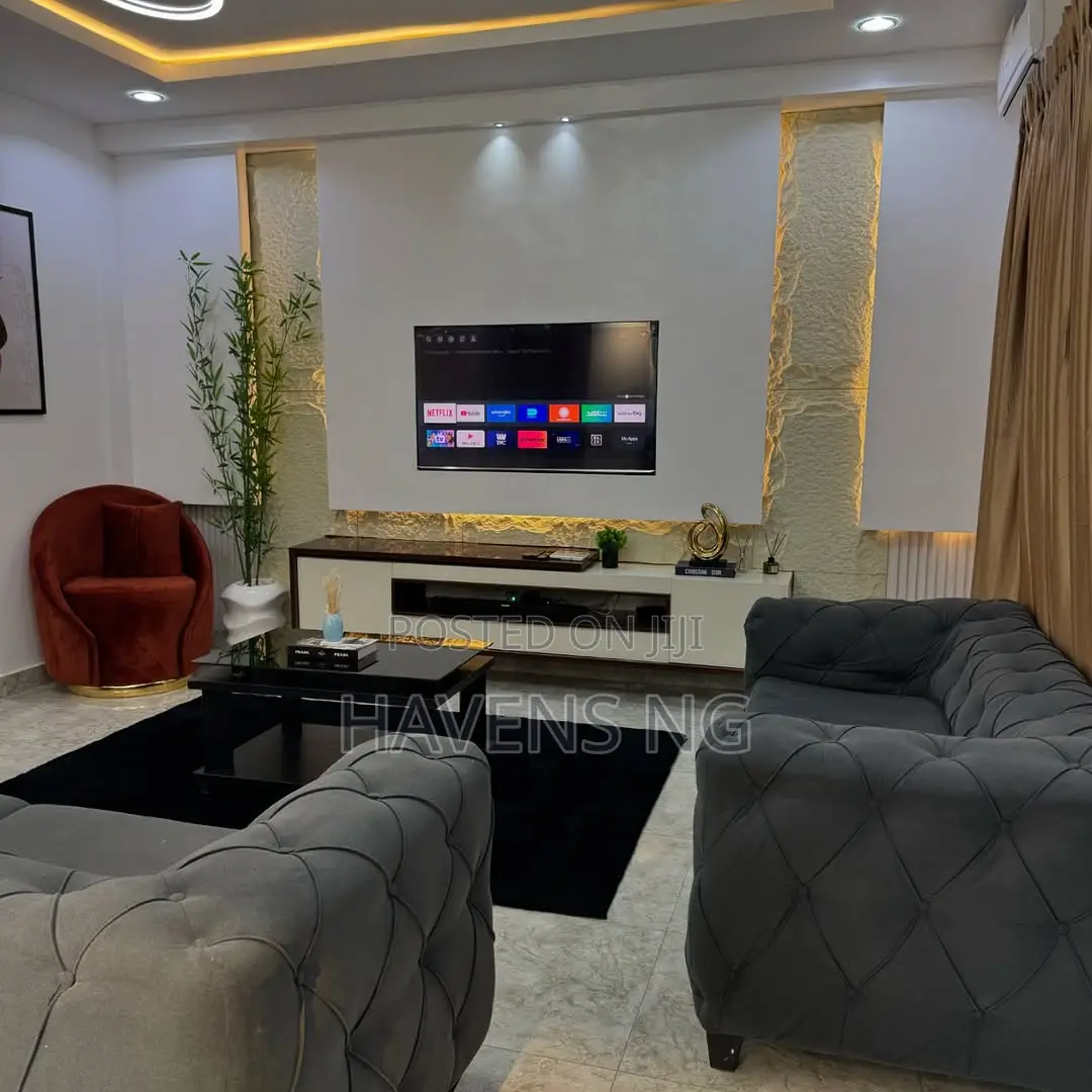 Luxury 2-Bedroom Apartment for Shortlet
