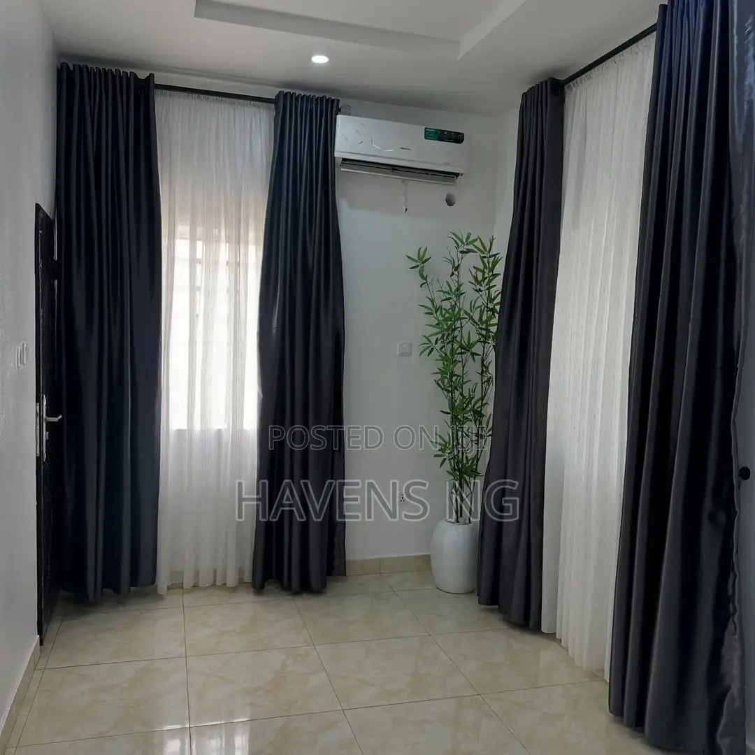 Luxury 2-Bedroom Apartment for Shortlet