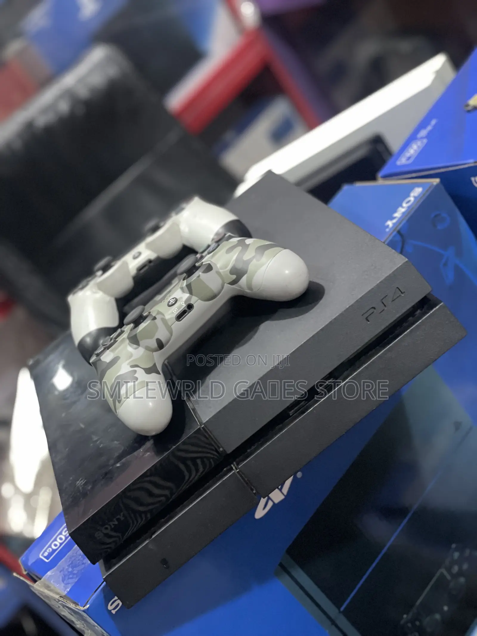 Ps4 Console With 2 Pads Plus 12 Games