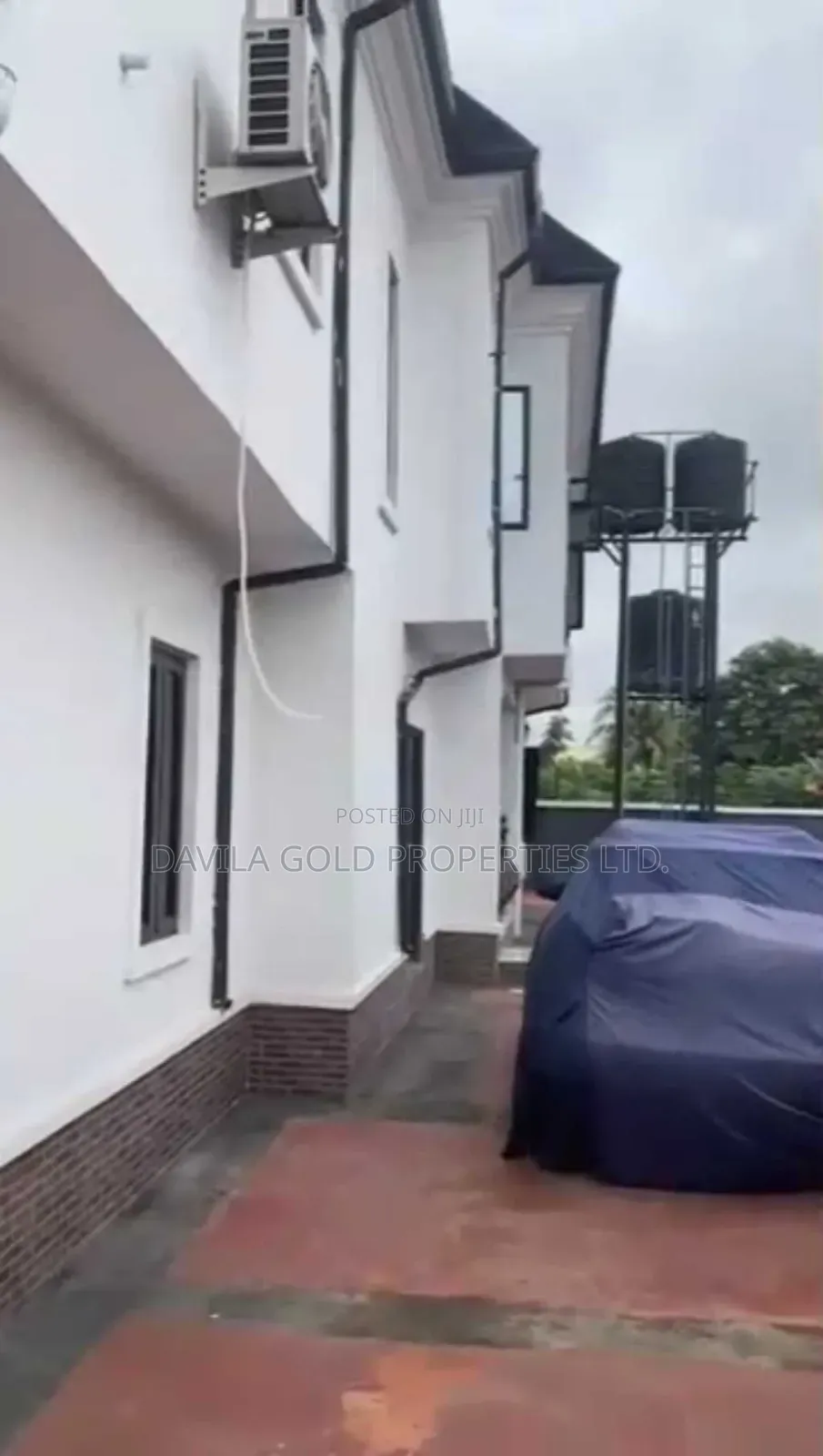 8bdrm Duplex in Benin City for sale