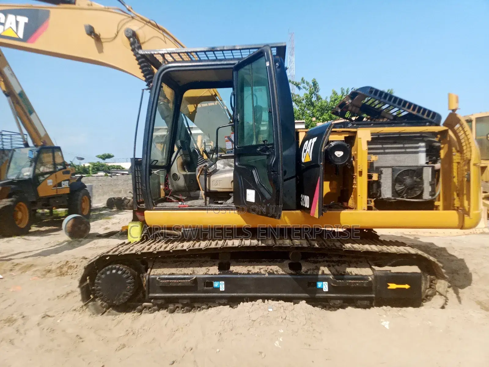 320d Foreign Used Caterpiller Excavator