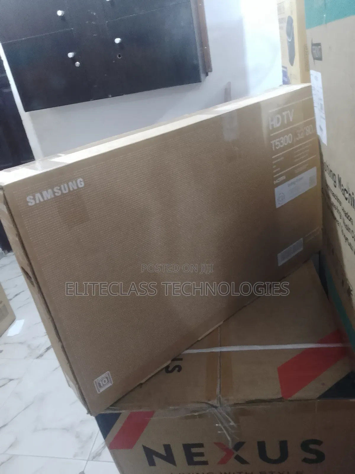 Samsung 32 Inches Smart Tv (T5300)