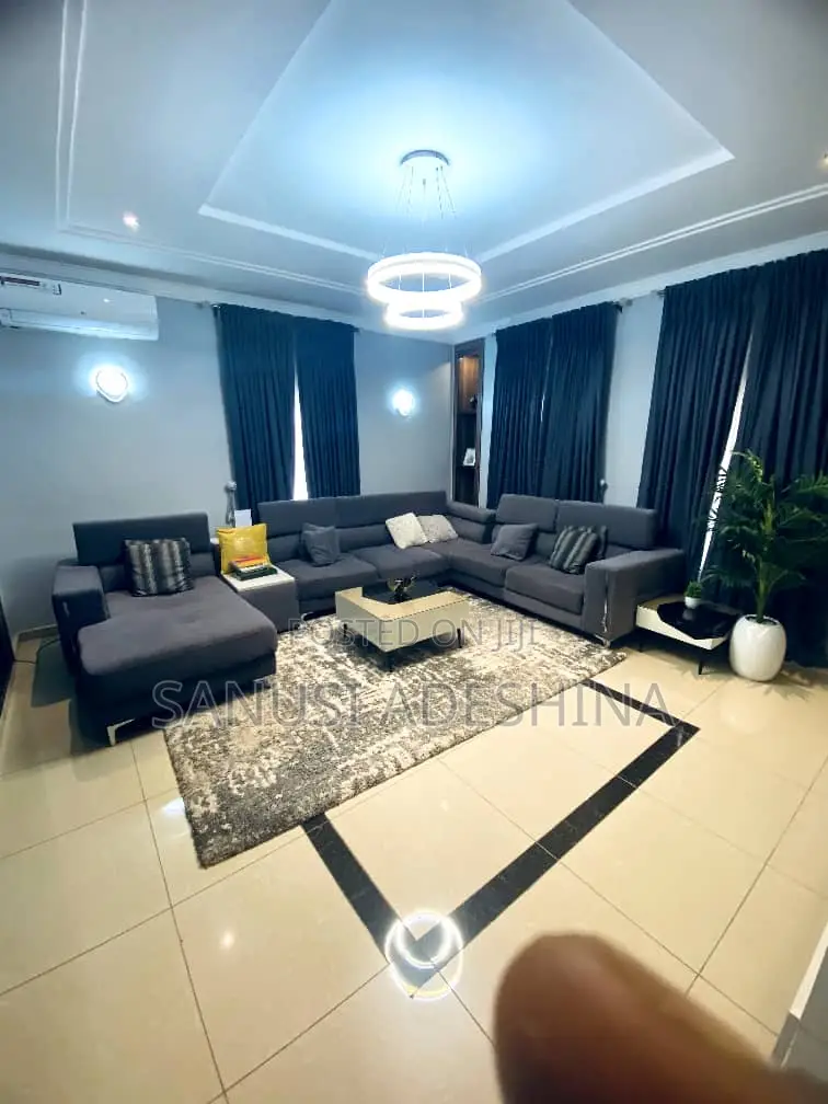 3bdrm Block of Flats in Katampe Extension At for sale