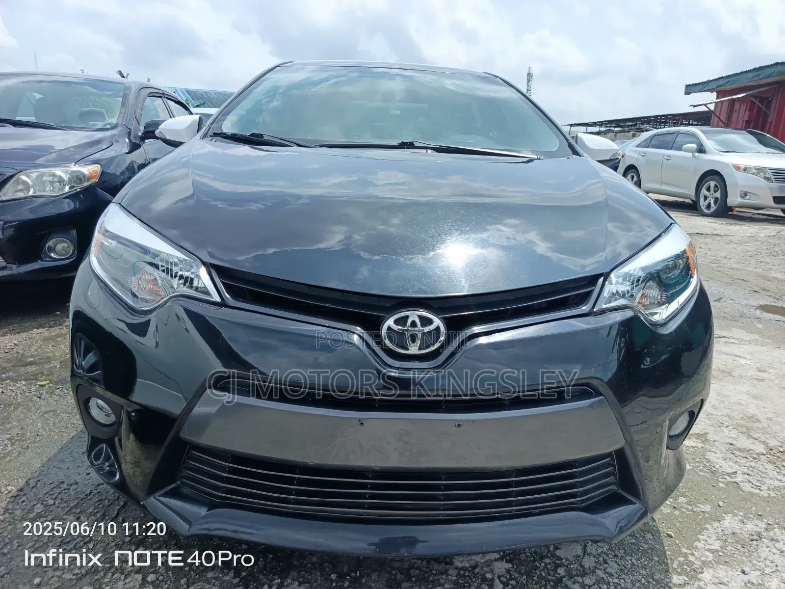 Toyota Corolla LE ECO Premium (1.8L 4cyl CVT) 2016 Black