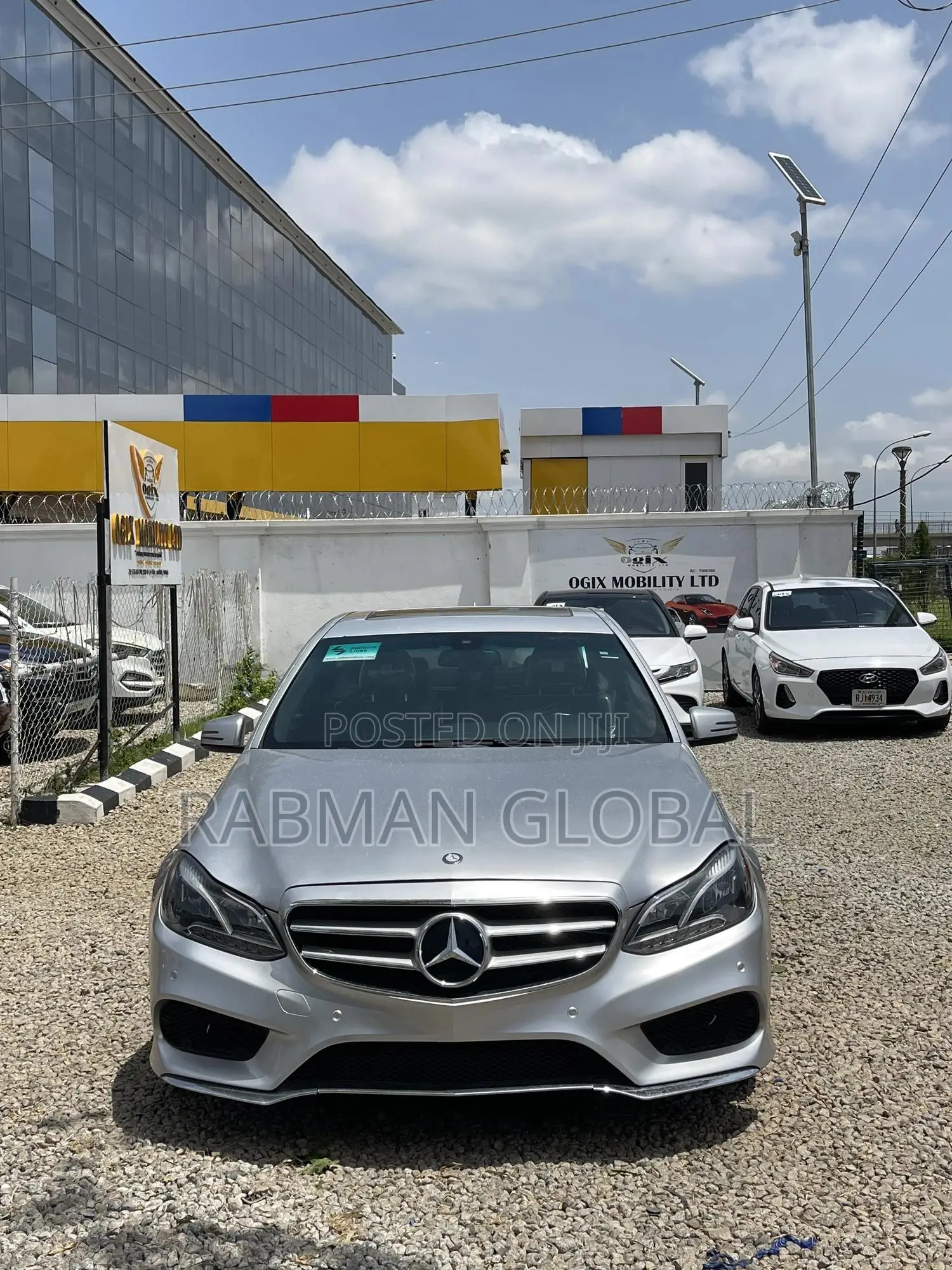 Mercedes-Benz E350 Base 4Matic Sedan AWD (3.5L 6cyl 7A) 2014 Silver