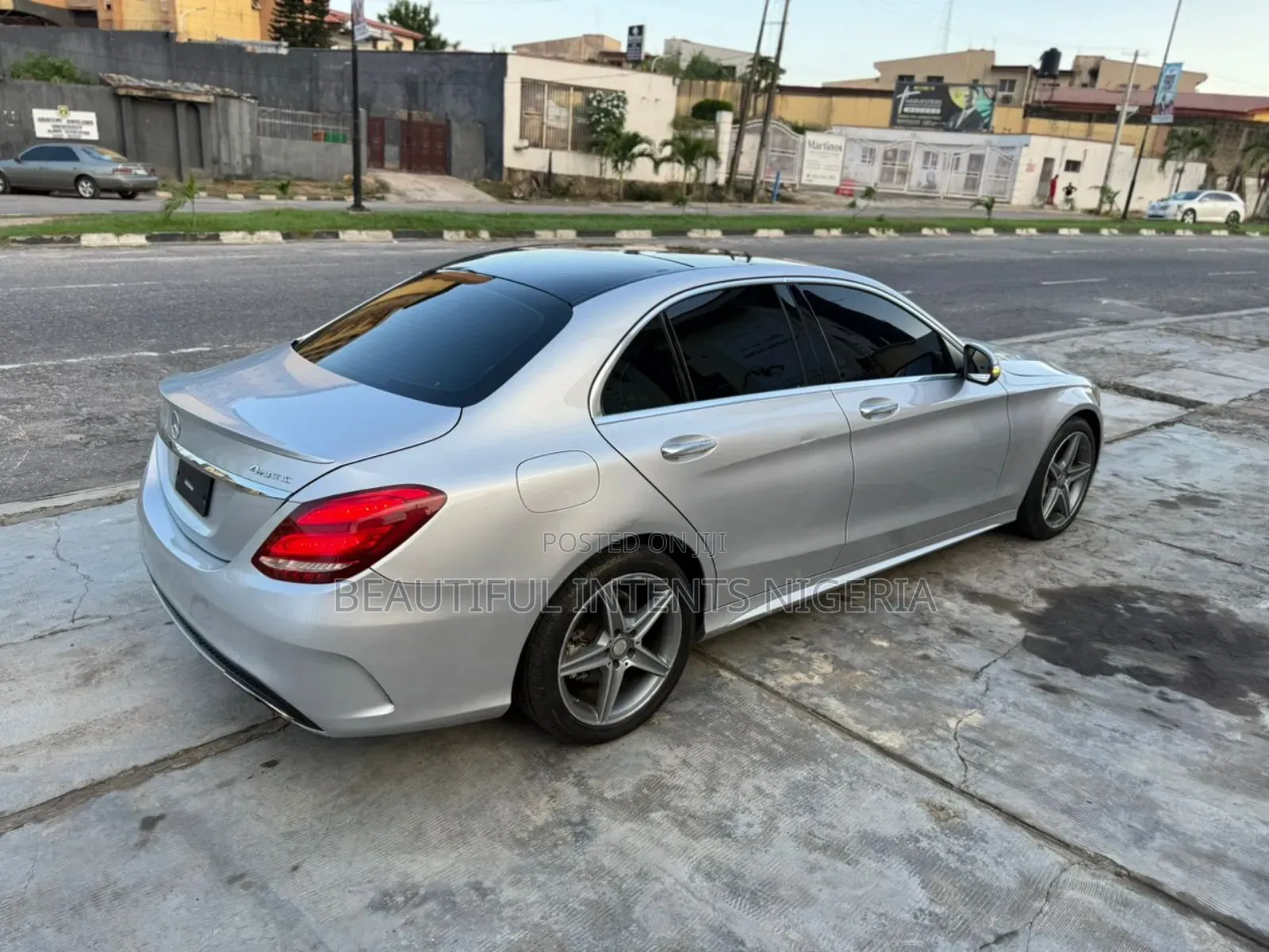 Mercedes-Benz C300 Base AWD 4Matic Sedan (2.0L 4cyl 7A) 2015 Silver