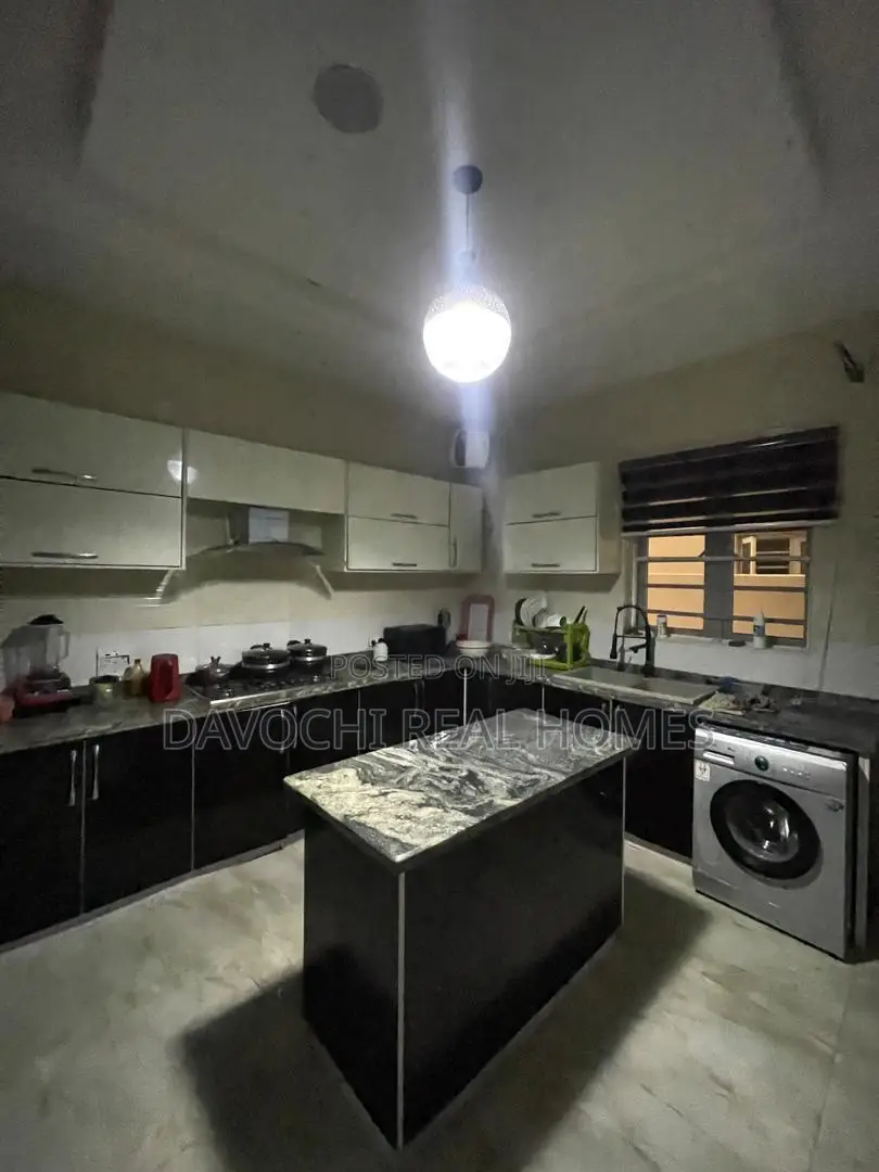 Furnished 4bdrm Duplex in Orchid Road, Lekki Phase 2 for rent