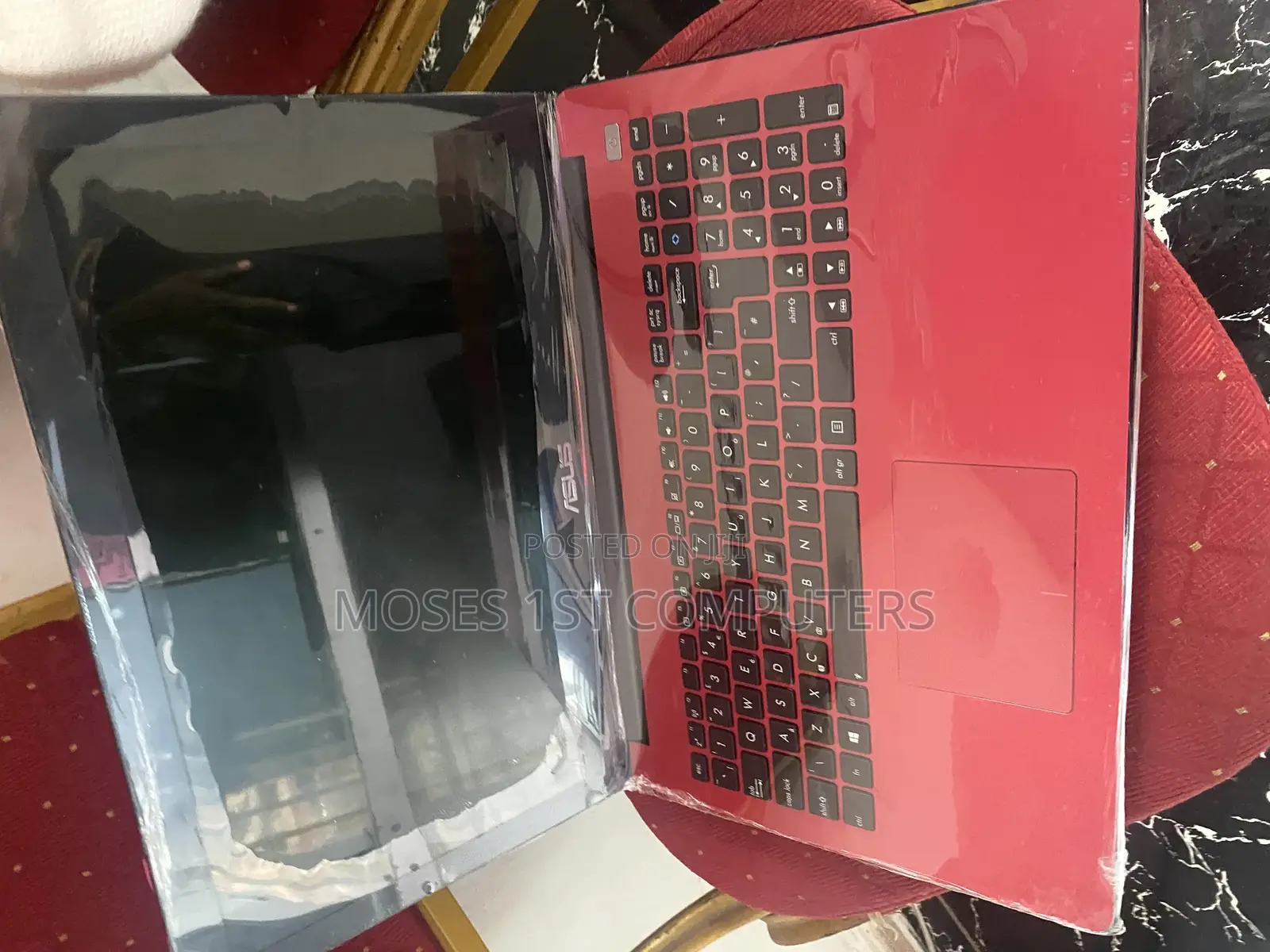 New Laptop Asus 4GB Intel SSHD (Hybrid) 320GB