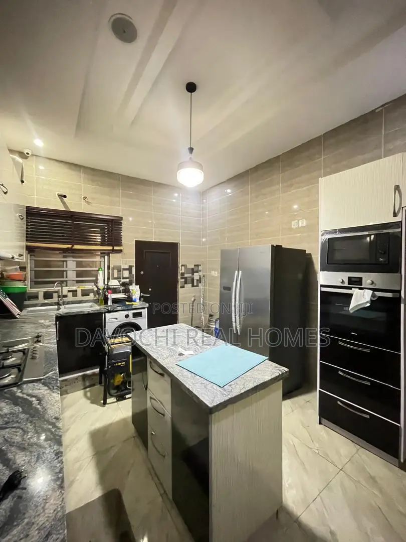 Furnished 4bdrm Duplex in Chevron for rent
