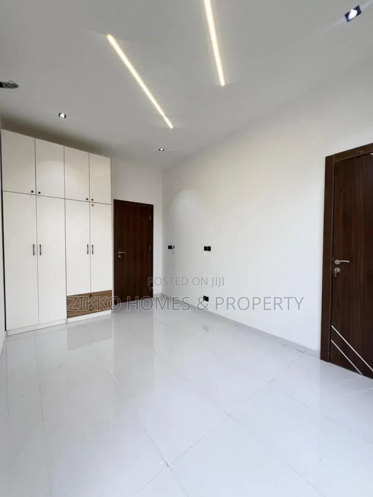 4bdrm Duplex in Ikota, Lekki for sale