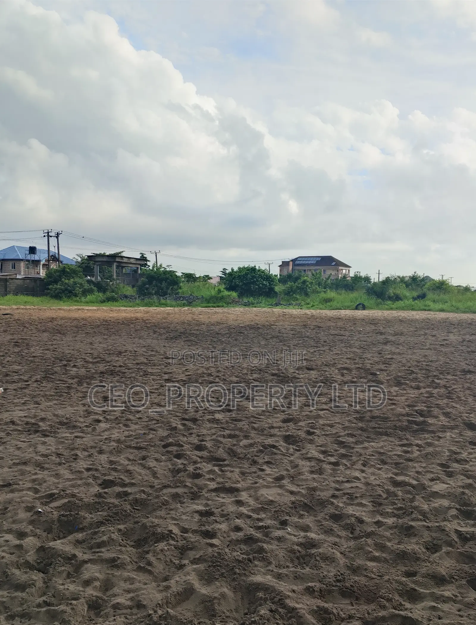 17 Acres ( 102 Plots) for Sell in Lakowe on the Road Side.