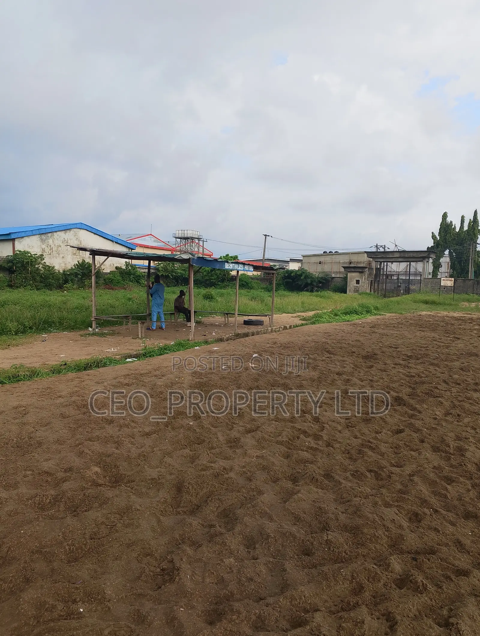 17 Acres ( 102 Plots) for Sell in Lakowe on the Road Side.