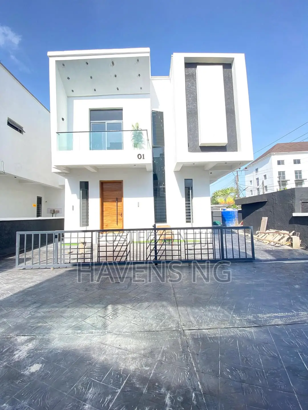4bdrm Duplex in Agungi for sale