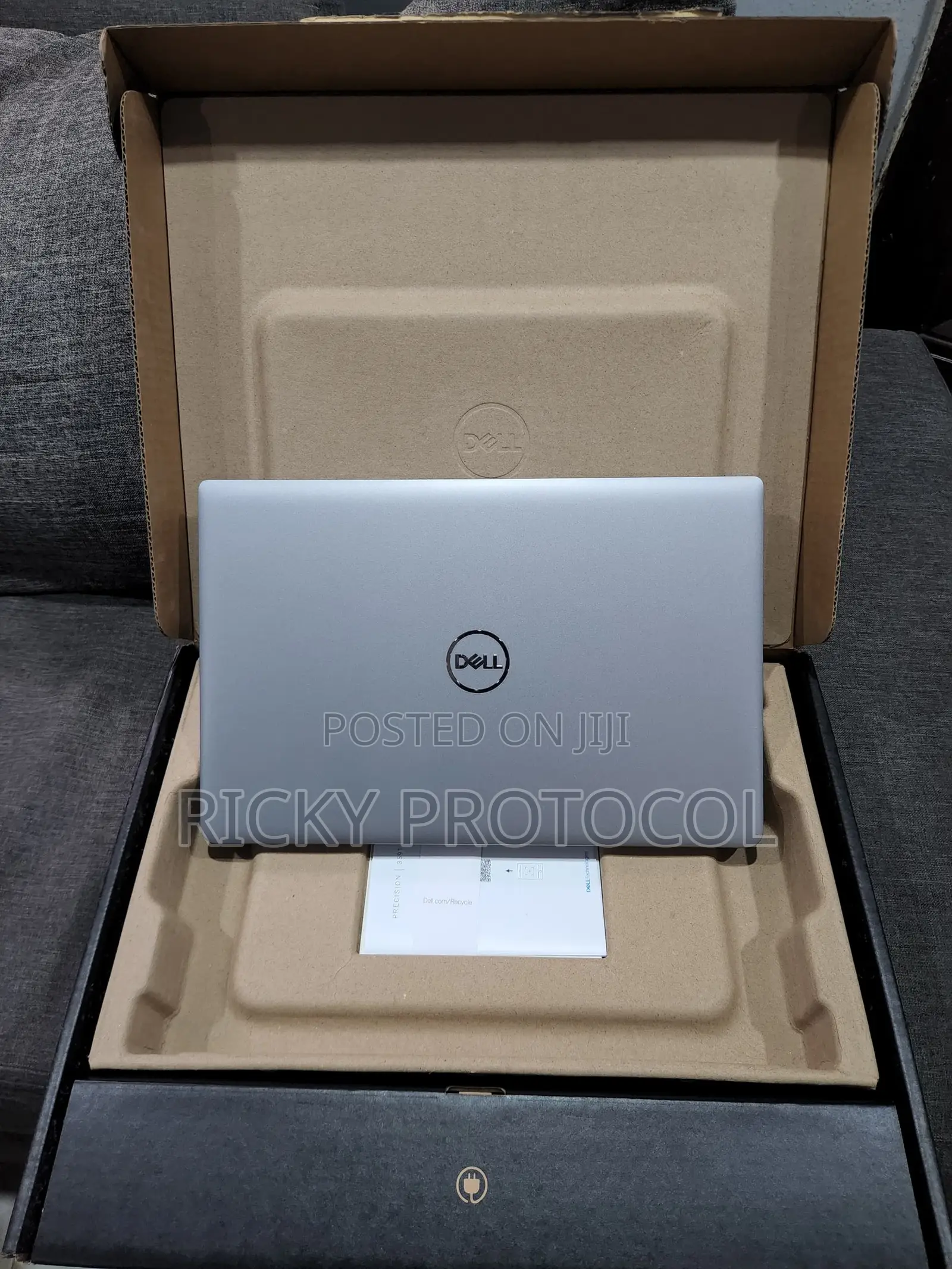 New Laptop Dell 16GB Intel Core Ultra 7 SSD 512GB