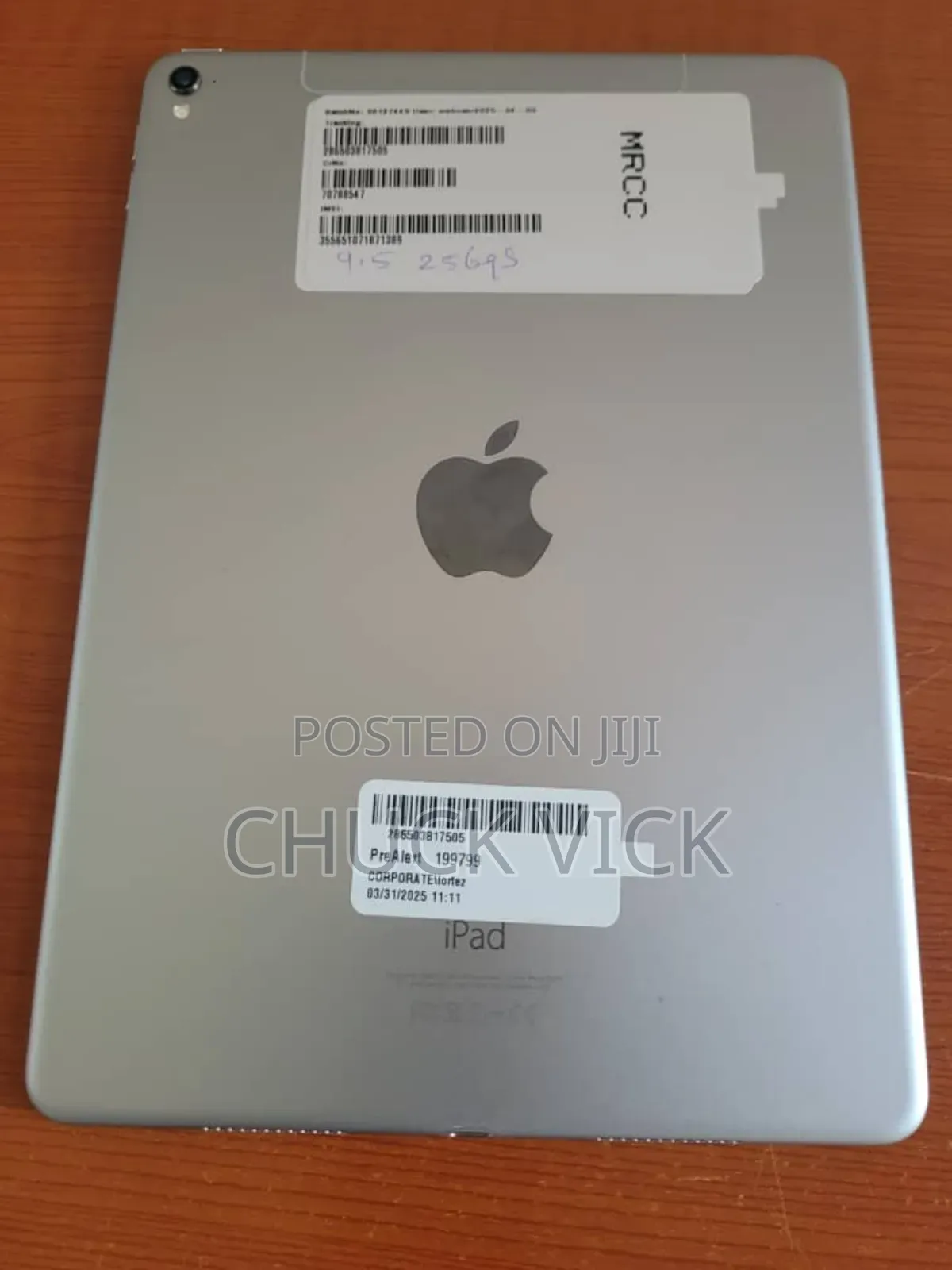 Apple iPad 9.7 64 GB Gray