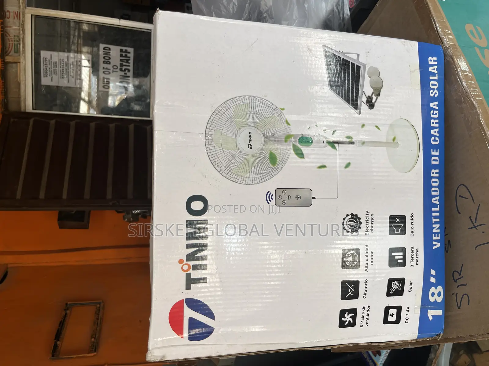 18” Tinmo Solar Standing Fan