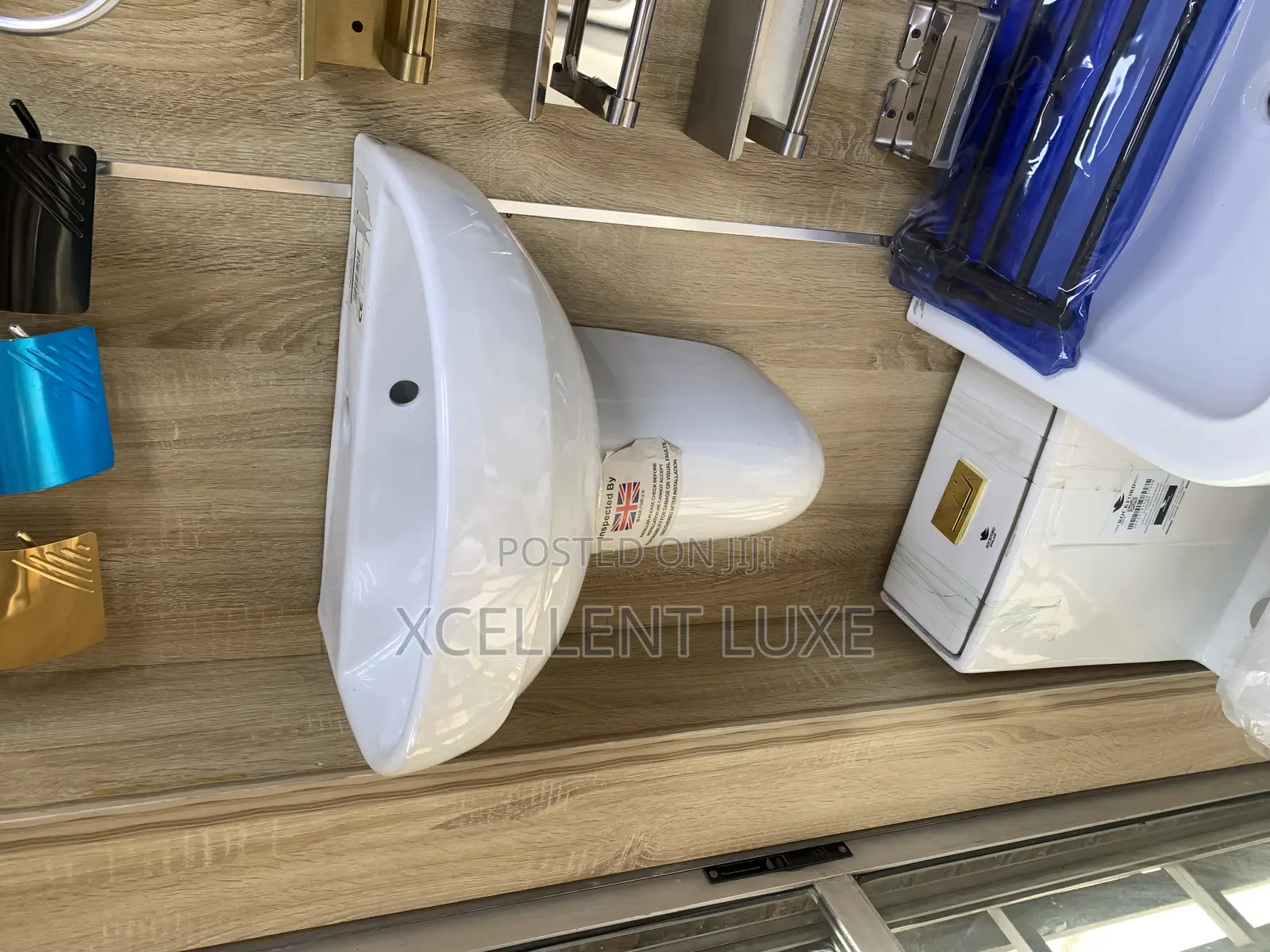 Wall Hung Wash Hand Basin and Pedestal