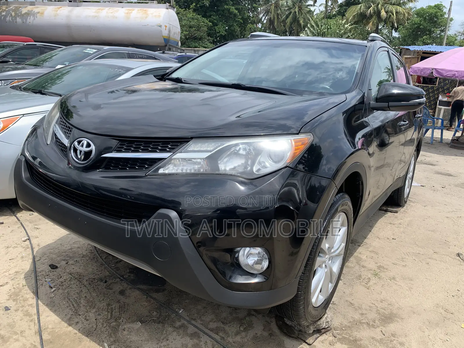 Toyota RAV4 Limited 4dr SUV AWD (2.5L 4cyl 6A) 2015 Black