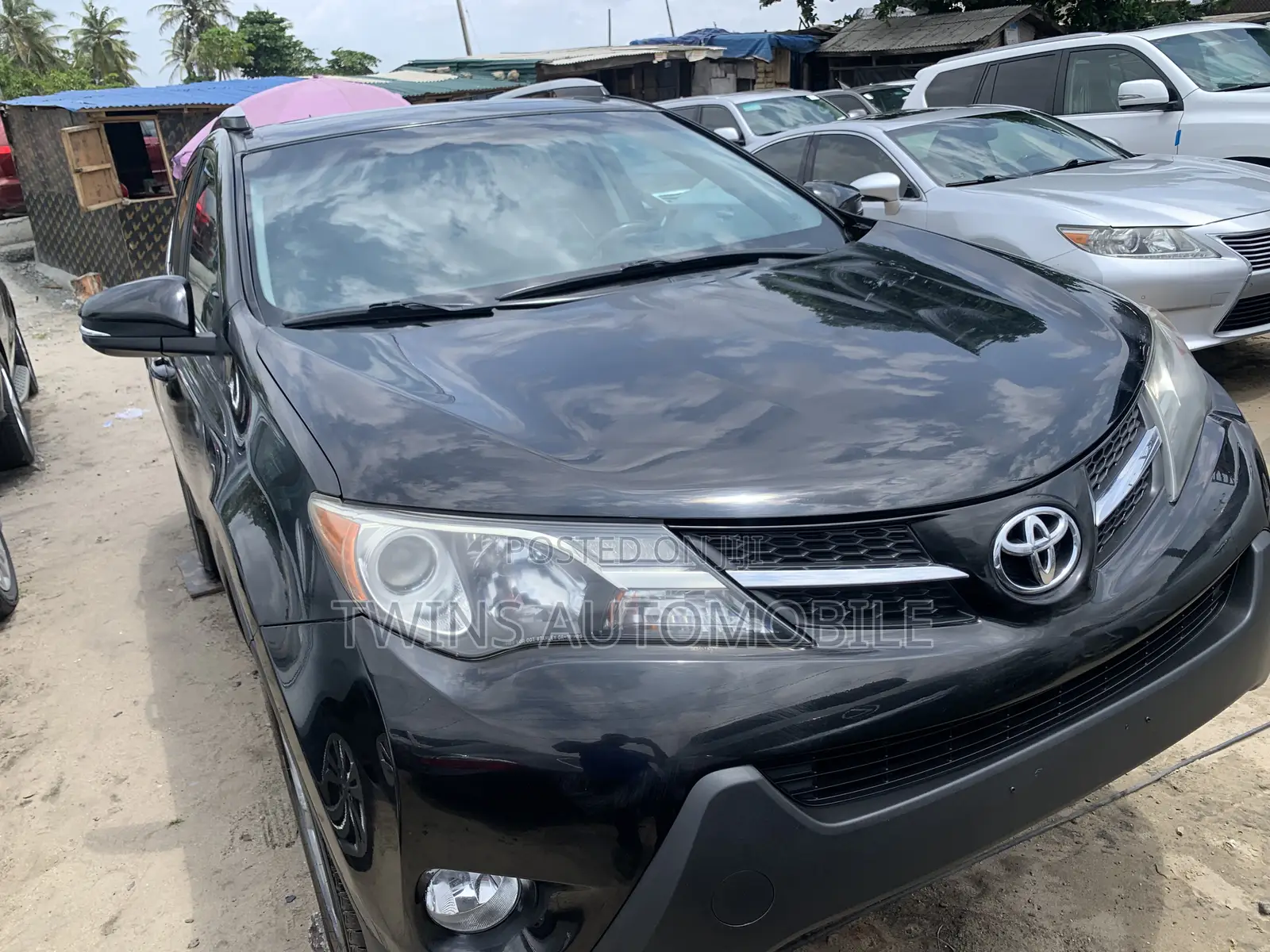 Toyota RAV4 Limited 4dr SUV AWD (2.5L 4cyl 6A) 2015 Black